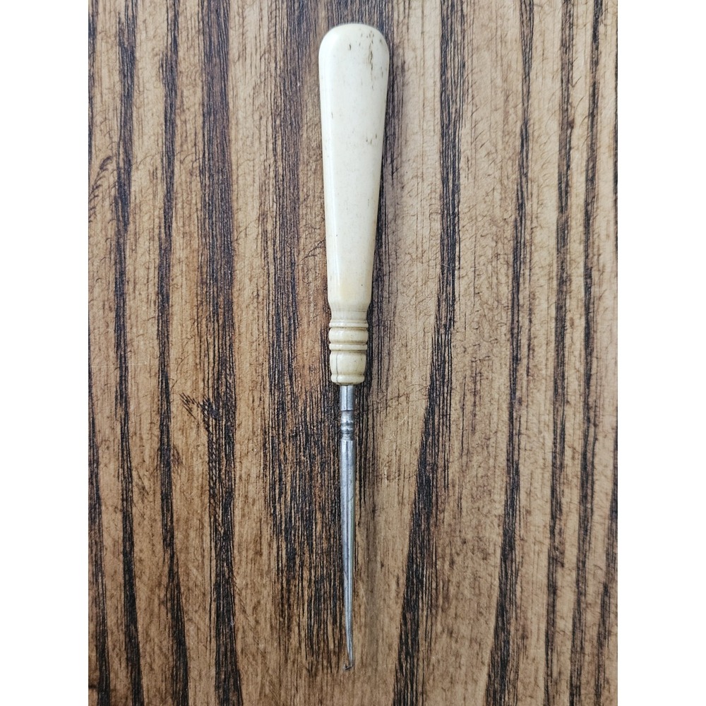 Antique Bone Handle Lace Crochet Hook Tool Victorian Sewing Collectible Bovine